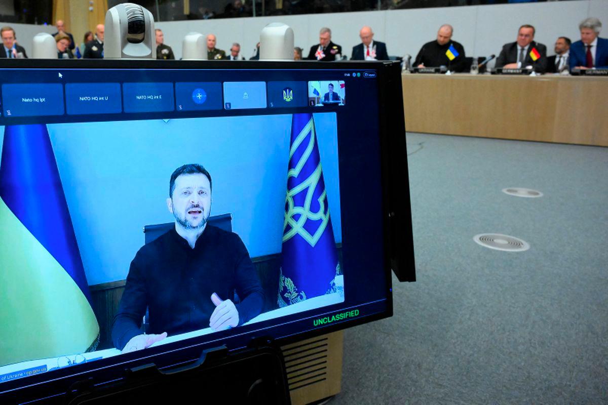 NATO's dilemma: how Zelenskiy can attend summit without provoking Trump