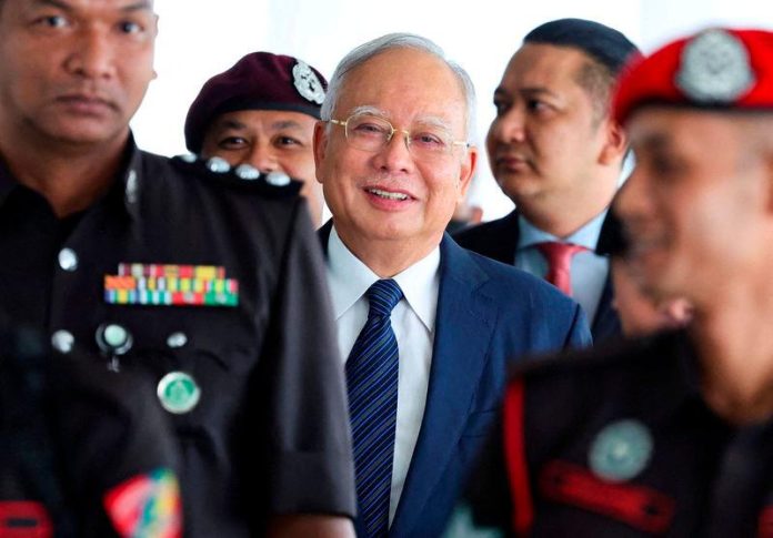 Najib could not ascertain who provide his bank account number to Saudi Arabia royalty