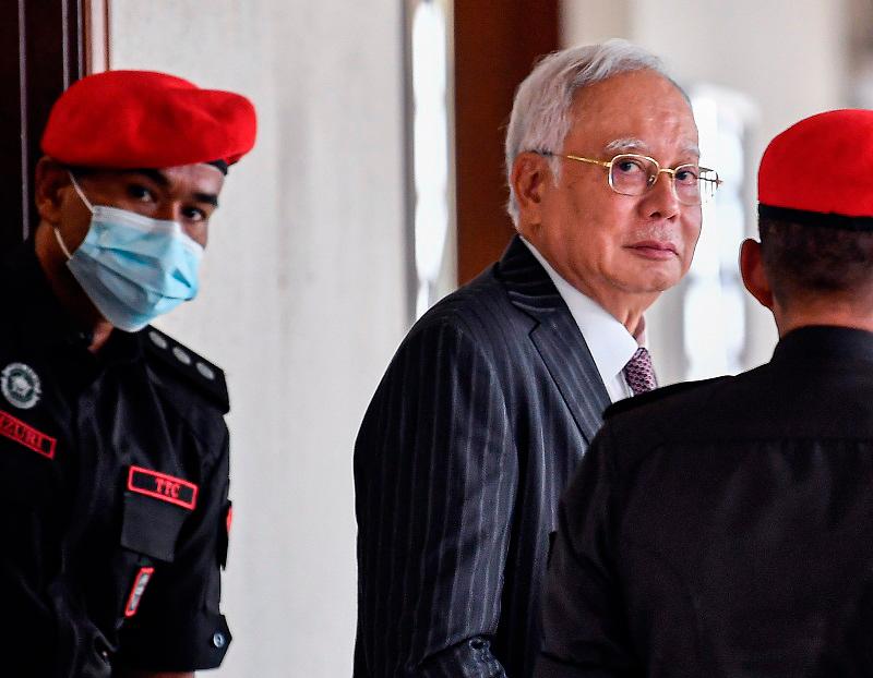 Najib named as suspect in 1MDB probe due to inflow of funds into personal account - Witness