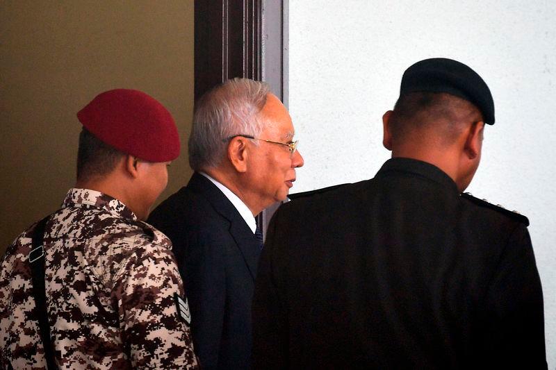 Najib used Jho Low to receive 1MDB funds - Prosecution Najib used Jho Low to receive 1MDB funds - Prosecution