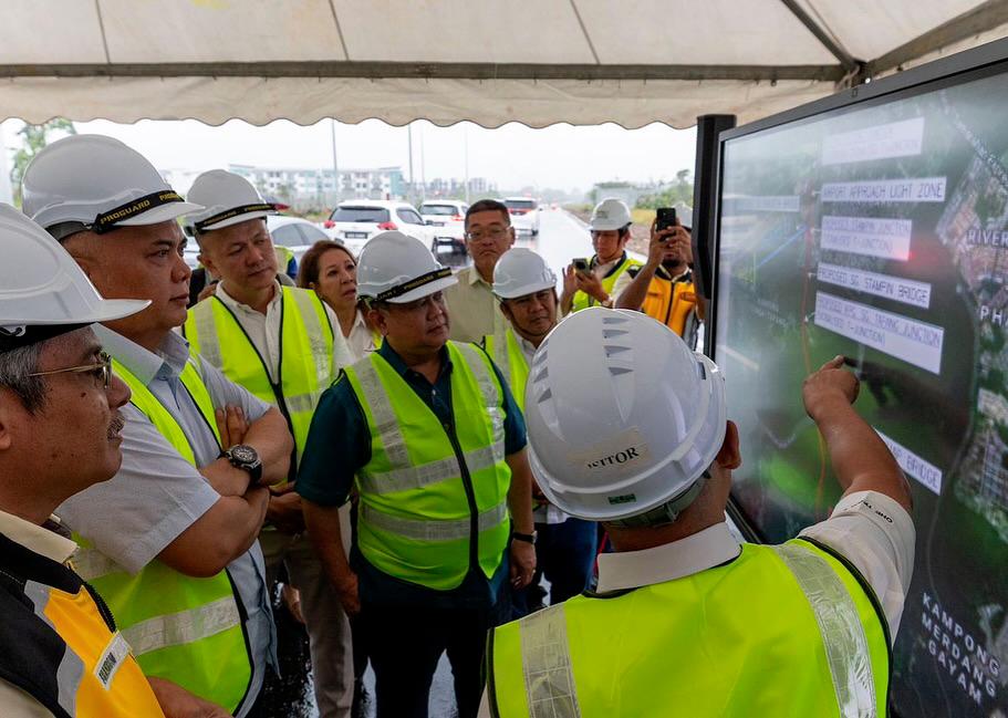 New Kuching airport access road to ease traffic by September New Kuching airport access road to ease traffic by September