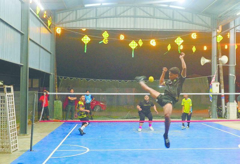 Newly covered courts win for sepak takraw enthusiasts Newly covered courts win for sepak takraw enthusiasts