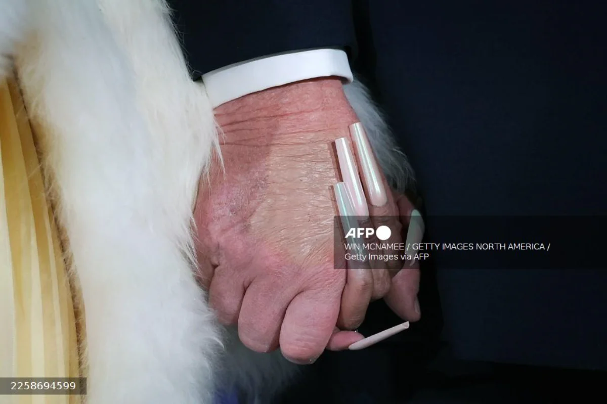 Nicki minaj proudly backs trump, calling herself his #1 fan