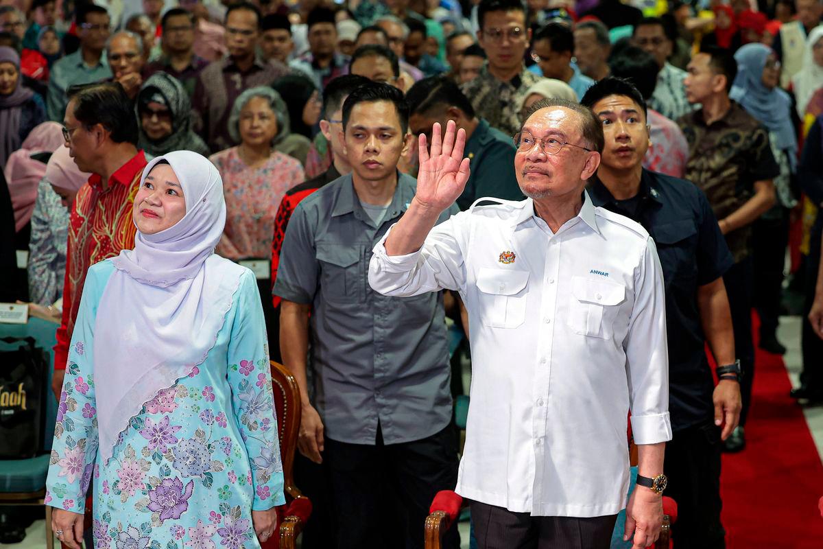 No urgency for cabinet reshuffle, says PM Anwar No urgency for cabinet reshuffle, says PM Anwar