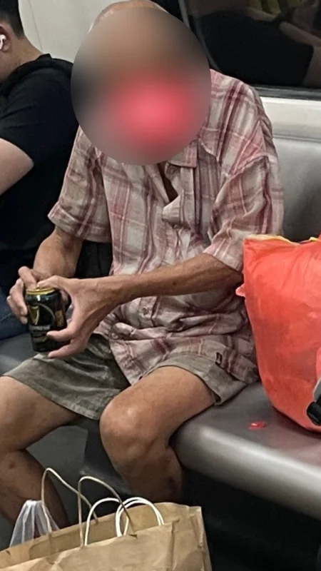 Old_man_spotted_drinking_alcoholic_beverage_in_LRT_coach Old man spotted drinking alcoholic beverage in LRT coach
