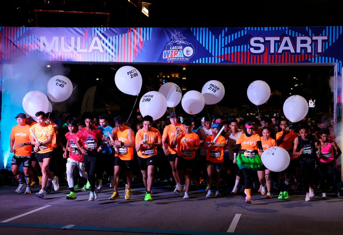 Over 10,000 join LTAT night run in Putrajaya Over 10,000 join LTAT night run in Putrajaya