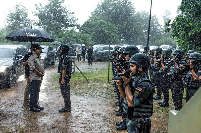 Over 200 illegal bases along Sungai Golok border shut down Over 200 illegal bases along Sungai Golok border shut down