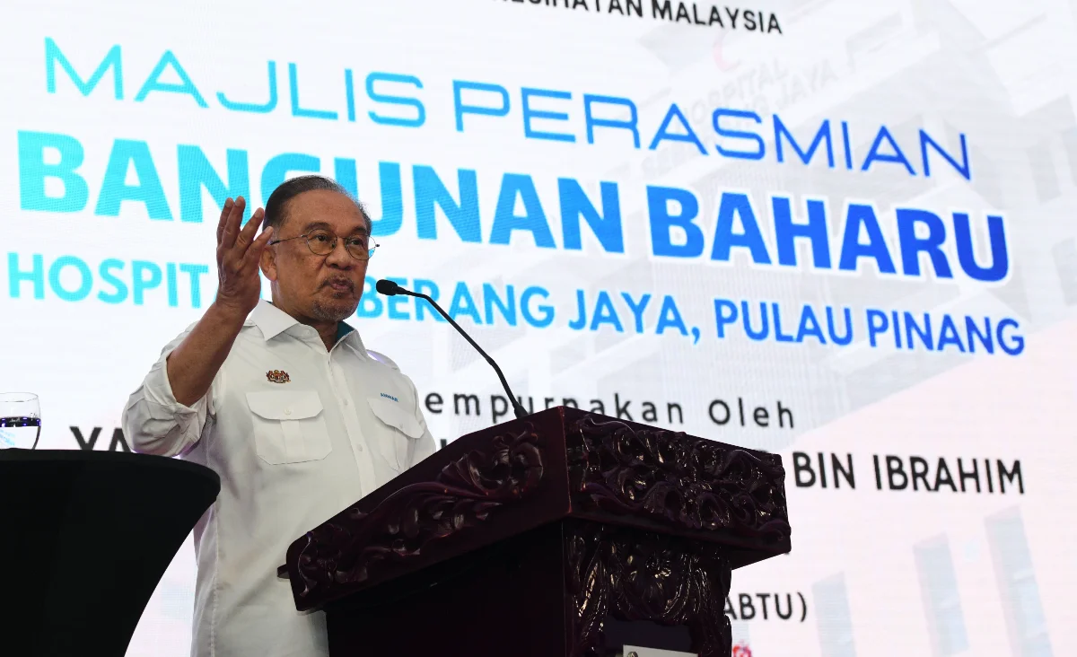 PM Anwar denies Malaysia ceded land to Indonesia as compensation