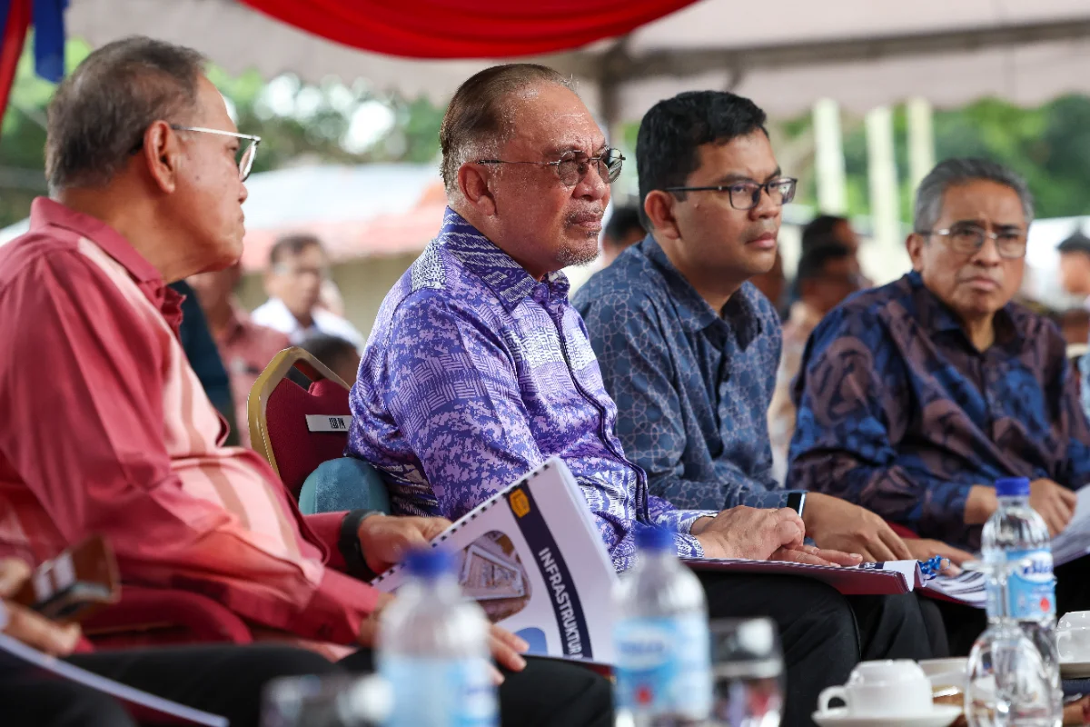 PM Anwar syor batalkan projek ladang babi Bukit Tagar, cari lokasi baharu PM Anwar syor batalkan projek ladang babi Bukit Tagar, cari lokasi baharu