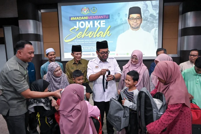 PK04_04012026_MADANI_MEMBANTU