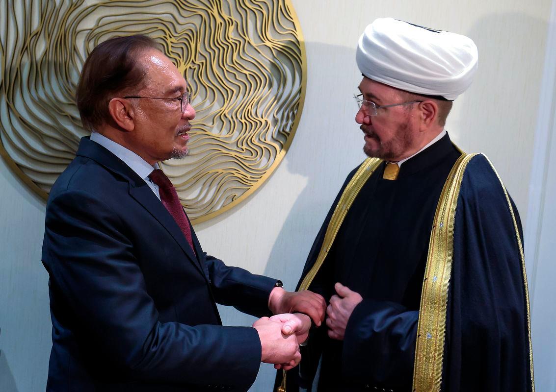 PM Anwar meets Russia’s grand mufti to strengthen Malaysia-Russia Islamic ties PM Anwar meets Russia’s grand mufti to strengthen Malaysia-Russia Islamic ties