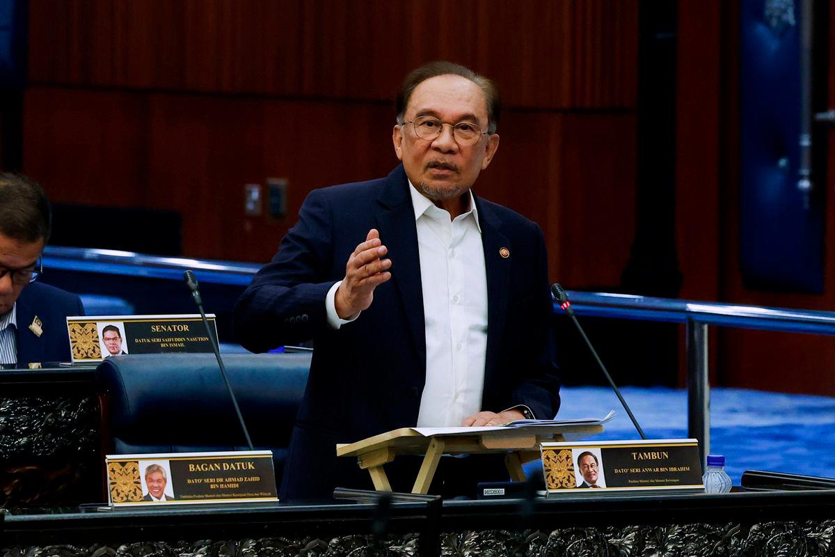 PM Anwar orders MINDEF review after defence intelligence officers detained PM Anwar orders MINDEF review after defence intelligence officers detained