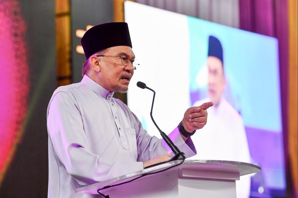 PM Anwar thanks RMN for service, sacrifice ahead of 91st anniversary PM Anwar thanks RMN for service, sacrifice ahead of 91st anniversary