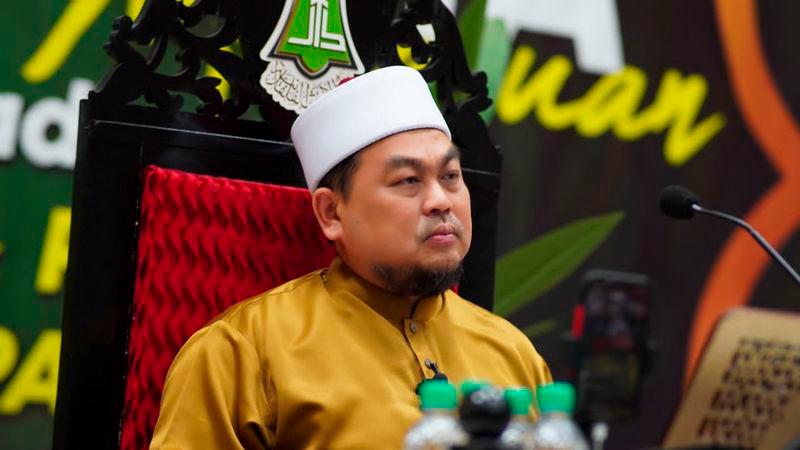 Penang Mufti calls for strict action over half-nude dance performance in Batu Ferringhi
