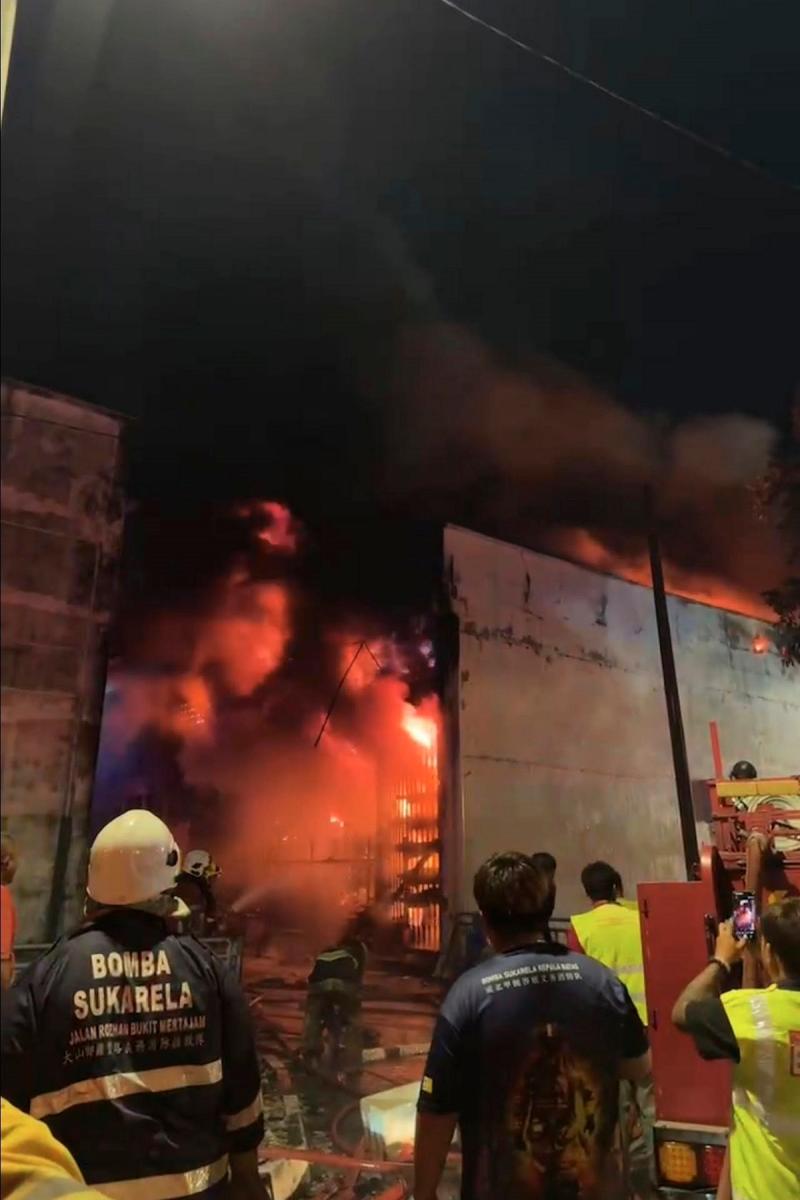 Perai electrical cable godown razed Perai electrical cable godown razed