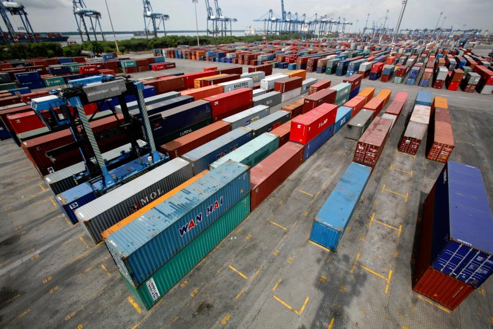 Perak Customs foils attempt to smuggle electrical goods worth over RM550,000 Perak Customs foils attempt to smuggle electrical goods worth over RM550,000
