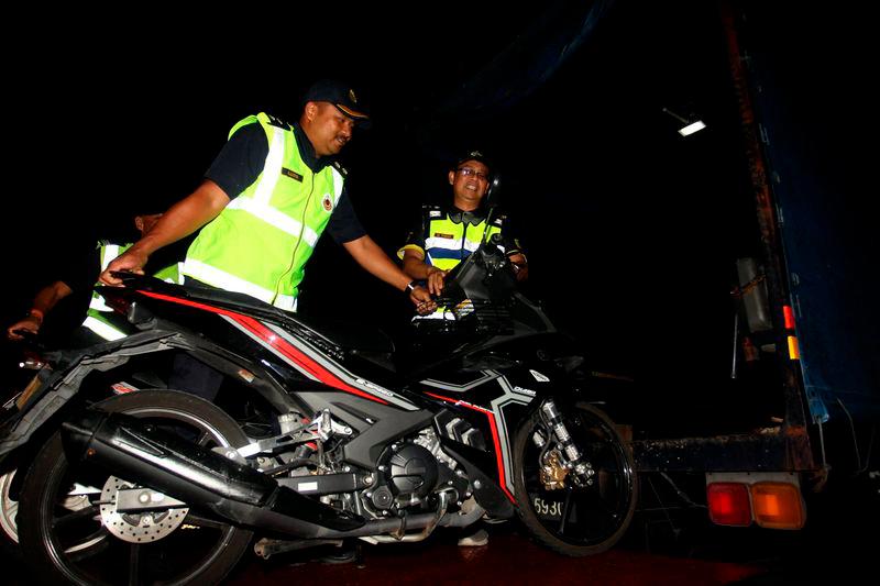 Perak RTD issues 353 notices, seizes 21 motorcycles on first day of CNY Op Perak RTD issues 353 notices, seizes 21 motorcycles on first day of CNY Op
