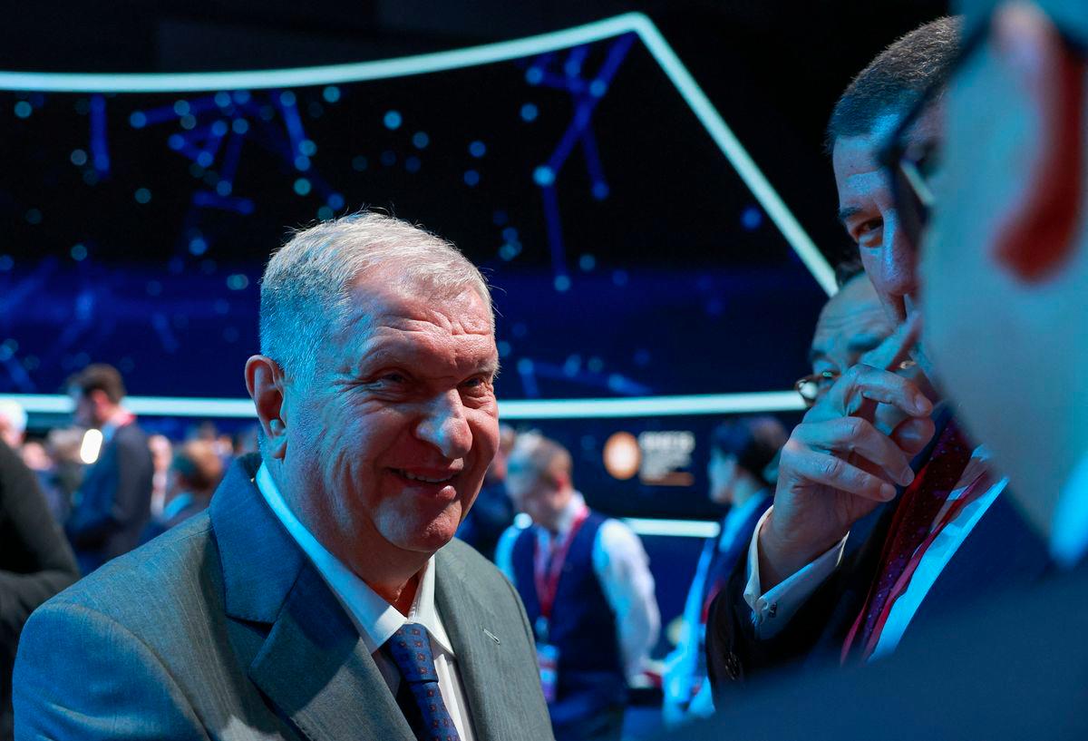 Perkongsian tenaga elektrik dalam campuran tenaga global bakal berganda menjelang 2050 – CEO Rosneft