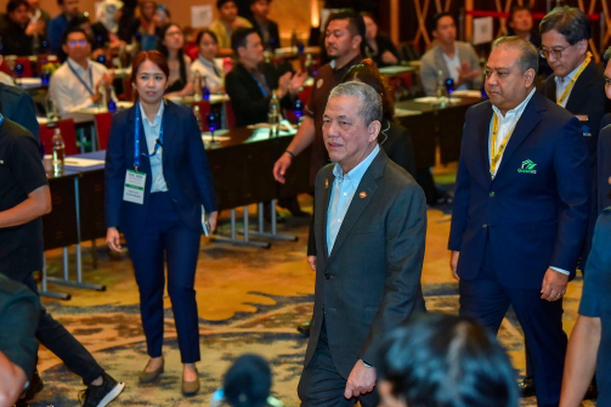 Petra kaji daya maju reaktor modular kecil sebagai sumber tenaga