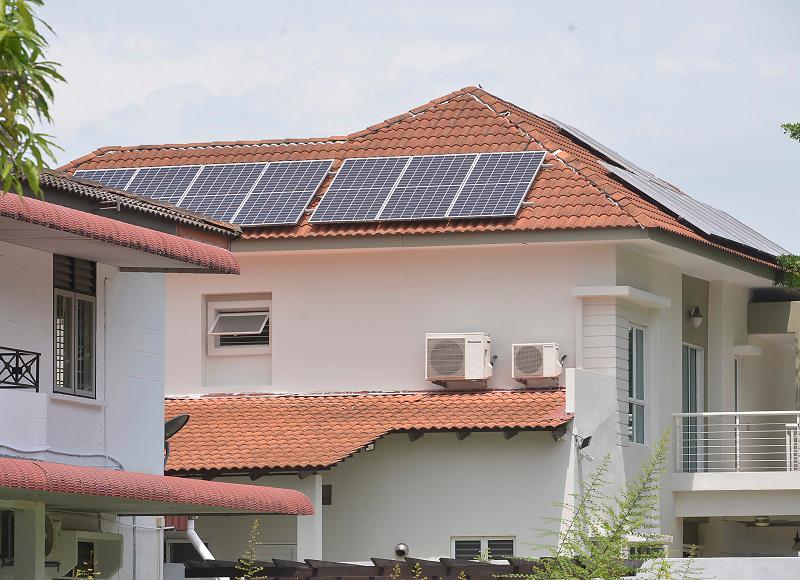 Plan needed to address solar panel waste challenge Plan needed to address solar panel waste challenge