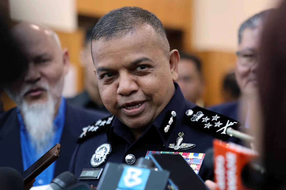 Police_monitor_deviant_teachings_to_curb_extremism__says_Ayob_Khan