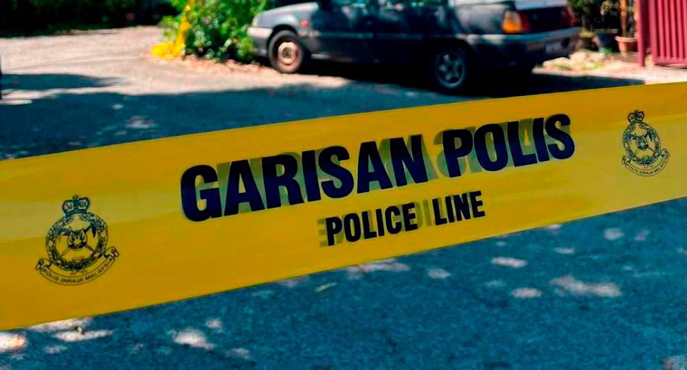 Polis sahkan insiden lelaki kelar wanita dipercayai isteri di Bukit Gambir Polis sahkan insiden lelaki kelar wanita dipercayai isteri di Bukit Gambir