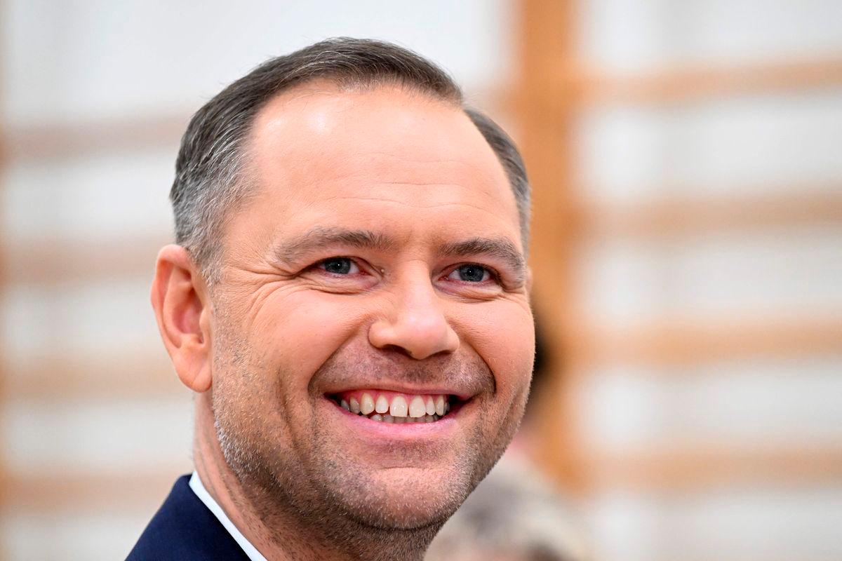 Polish eurosceptic Nawrocki wins presidential vote, says EC