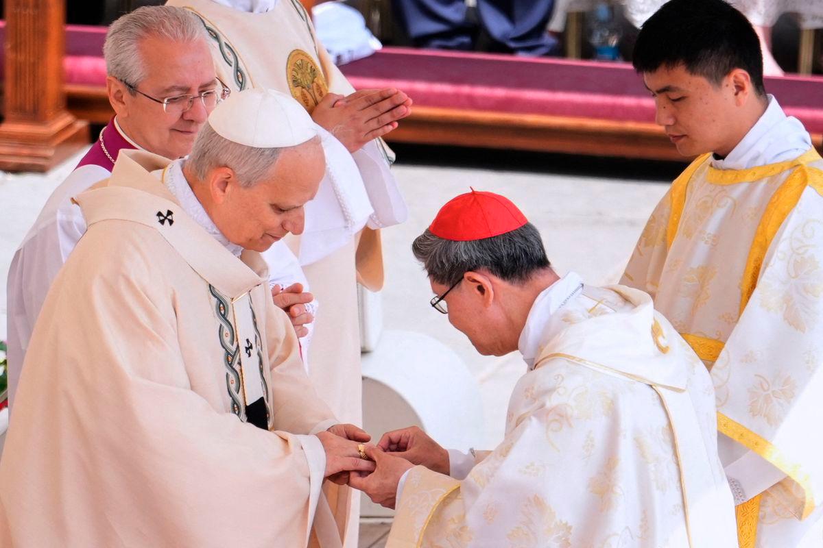 Pope Leo vows to protect Church doctrine, face modernity in inaugural Mass Pope Leo vows to protect Church doctrine, face modernity in inaugural Mass
