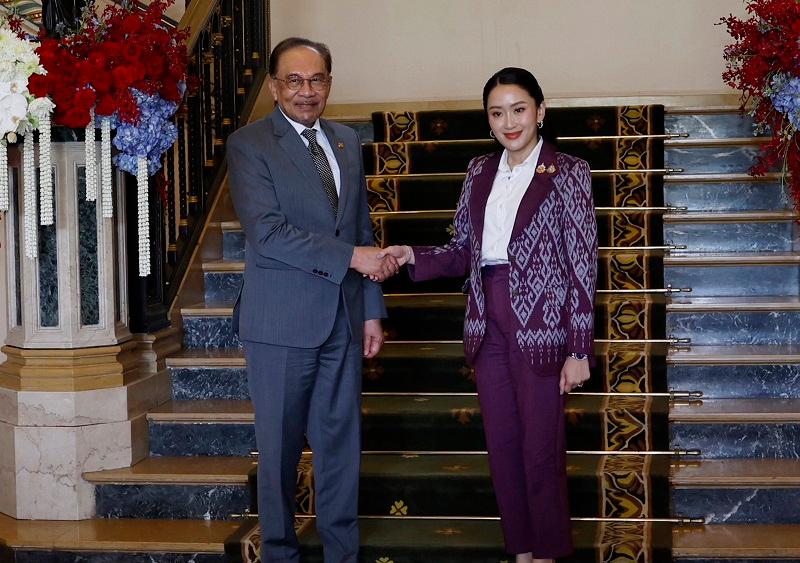 Prime Minister Anwar arrives in Bangkok for two-day visit, high-level talks Prime Minister Anwar arrives in Bangkok for two-day visit, high-level talks