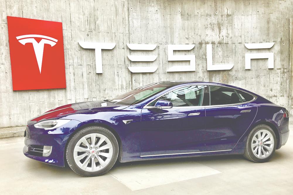 Protesters target Musk at Tesla outlets across US, Europe, Canada Protesters target Musk at Tesla outlets across US, Europe, Canada