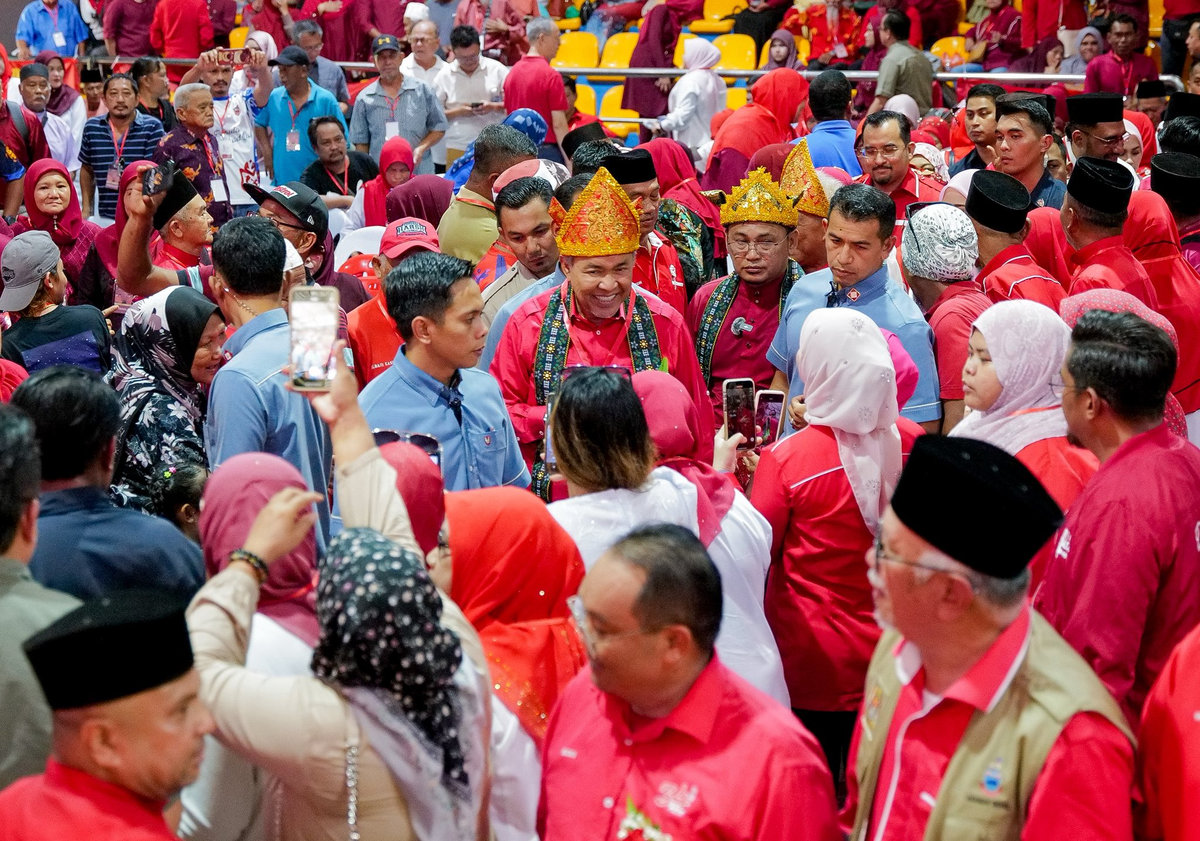Puteri Umno remains backbone of party’s struggle, says Ahmad Zahid