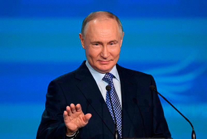 Putin announces surprise Ukraine truce for May 8-10
