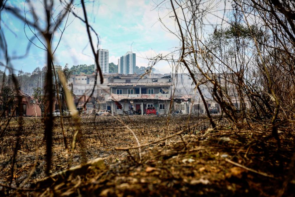 Putra Heights gas pipeline fire: Father recounts daughter’s desperate call, grandchild critically injured Putra Heights gas pipeline fire: Father recounts daughter’s desperate call, grandchild critically injured