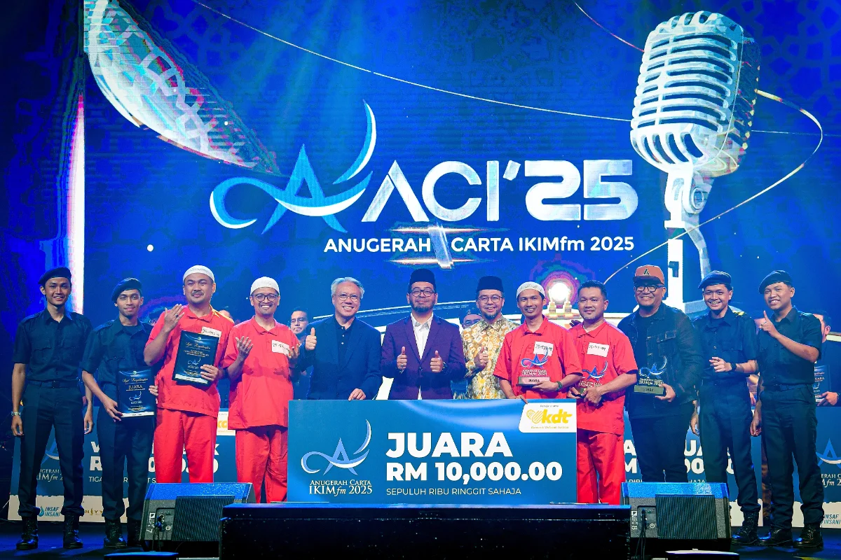 _Putusnya_Butir_Tasbihku__wins_top_honour_at_IKIMfm_Chart_Awards