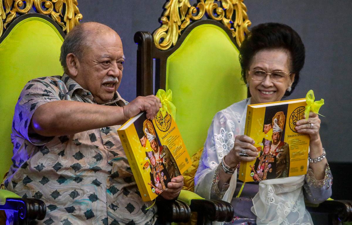Raja of Perlis confers state awards on 25 recipients Raja of Perlis confers state awards on 25 recipients