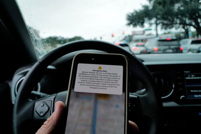 Real-time disaster alerts via phones, game-changer: Experts