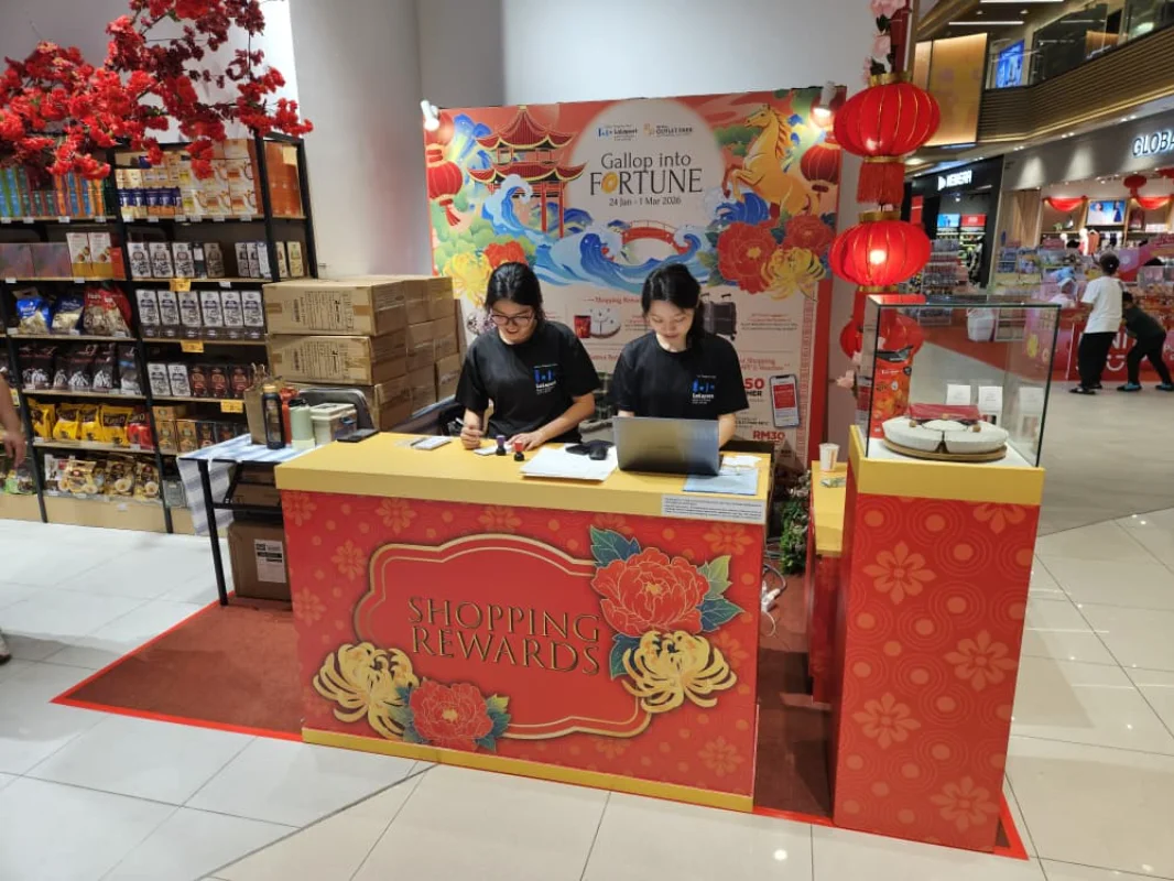 Gallop into fortune at lalaport bbcc this chinese new year Gallop into fortune at lalaport bbcc this chinese new year