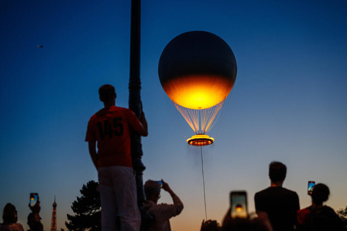 Reinvented Olympic balloon makes Paris comeback Reinvented Olympic balloon makes Paris comeback