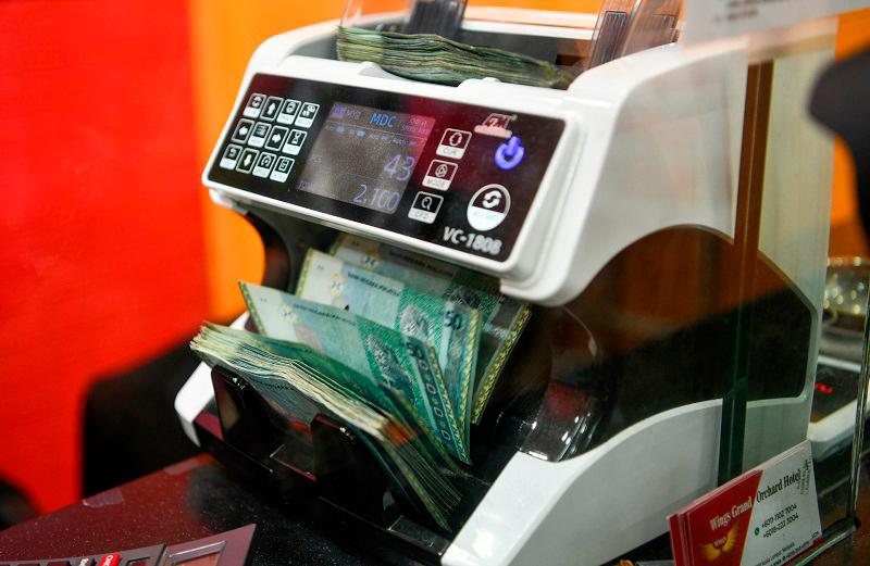 Ringgit strengthens against us dollar amid tariff shock effects Ringgit strengthens against us dollar amid tariff shock effects