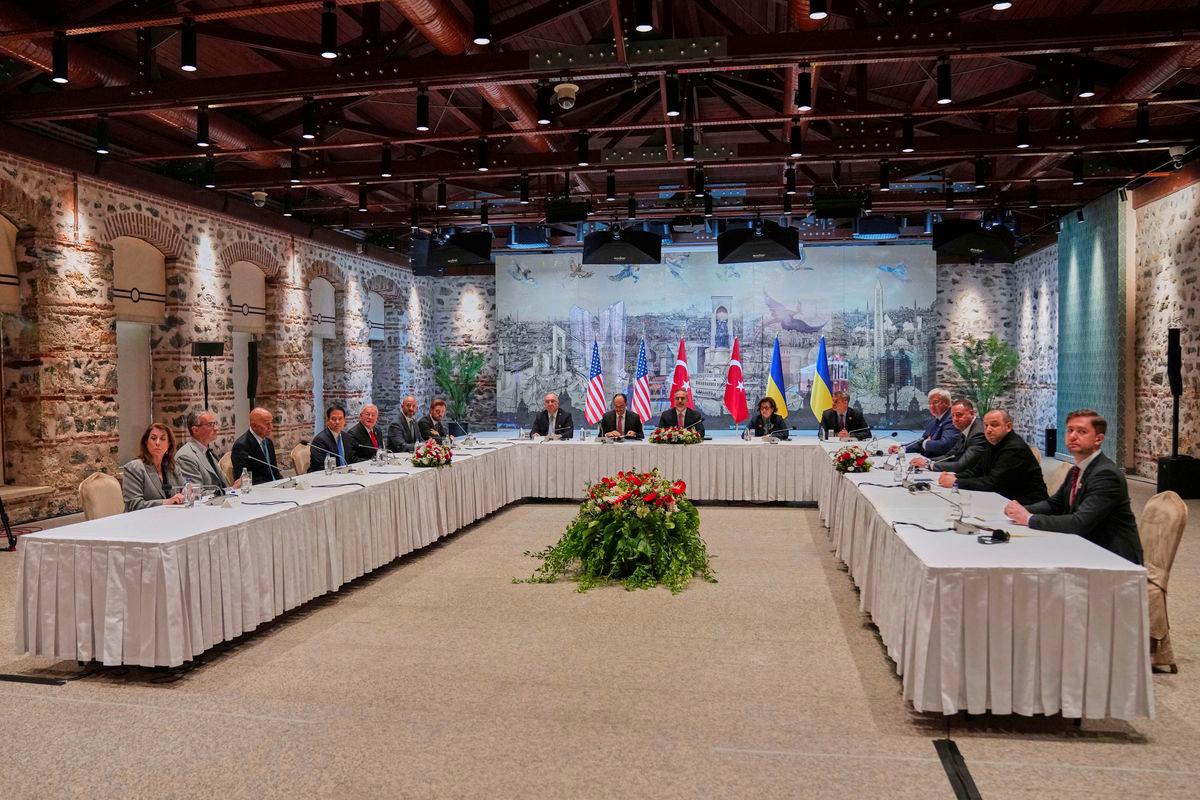 Russia, Ukraine agreed to exchange 1,000 prisoners of war from each side - Ukrainian Defence Minister 