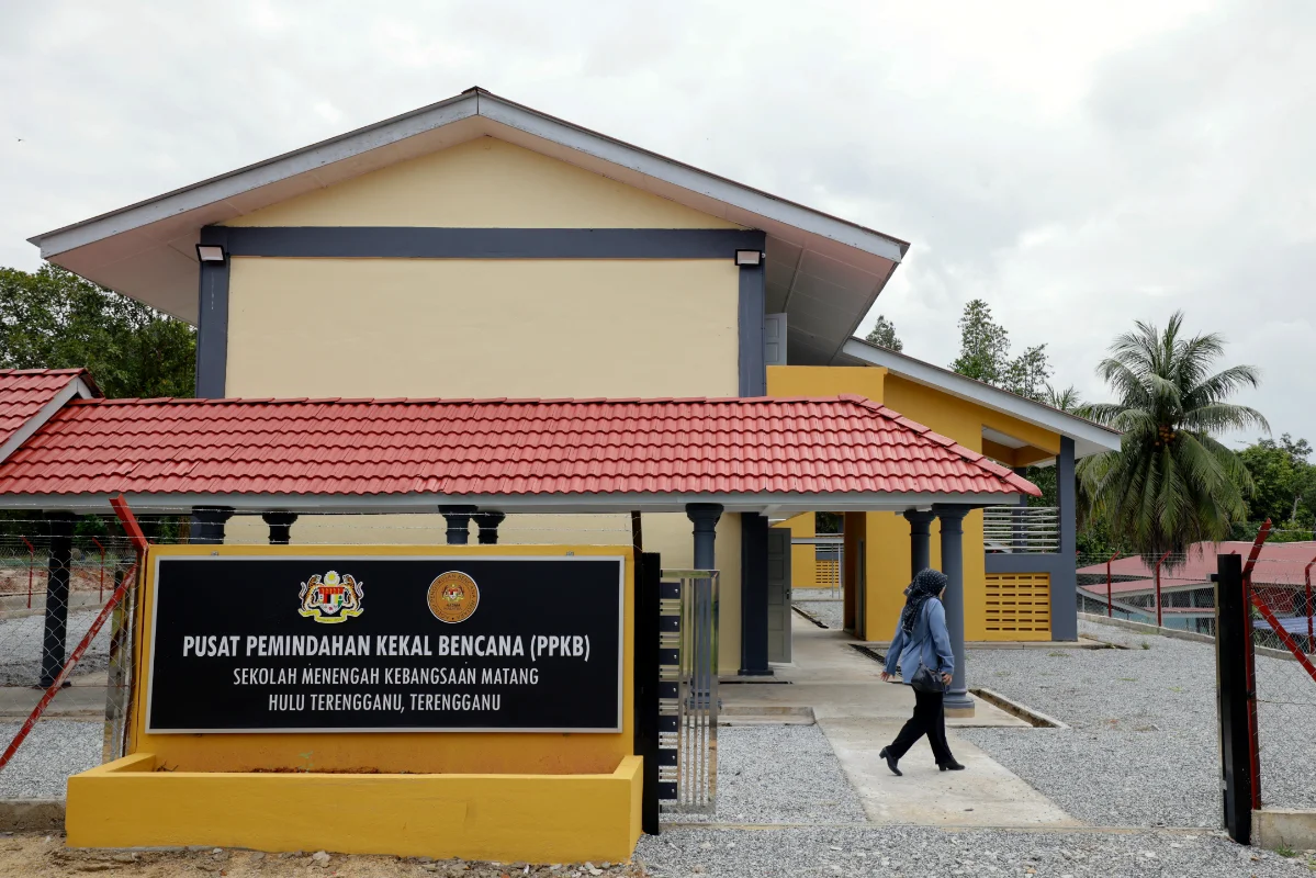SMK_Matang_s_upgraded_permanent_disaster_relief_centre_now_operational