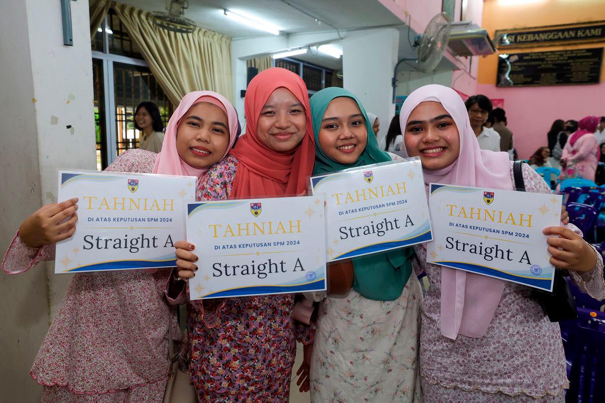 SPM top scorers with 10As guaranteed Matriculation placements - MOE SPM top scorers with 10As guaranteed Matriculation placements - MOE