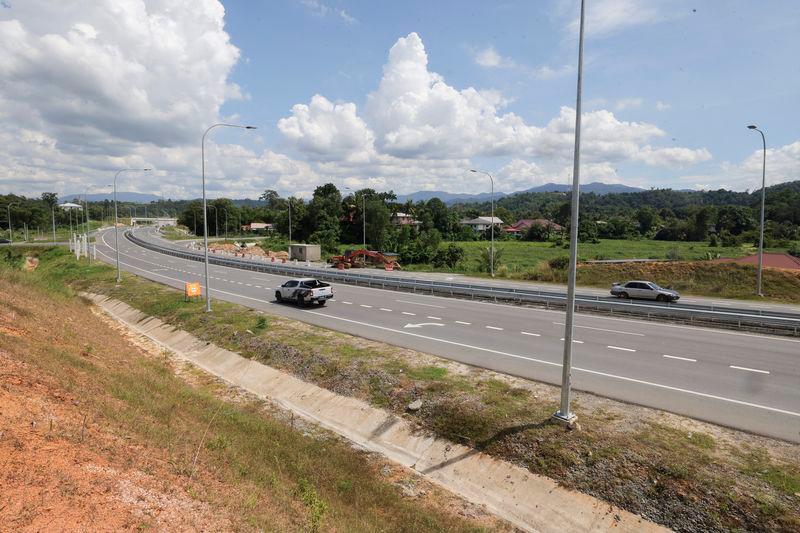 Sabah Pan Borneo Highway Phase 1 expected to be completed by 2029 - Tun Musa Sabah Pan Borneo Highway Phase 1 expected to be completed by 2029 - Tun Musa