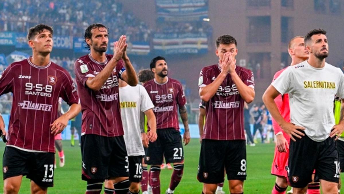 Salernitana players hospitalised with food poisoning after Samp play-off Salernitana players hospitalised with food poisoning after Samp play-off
