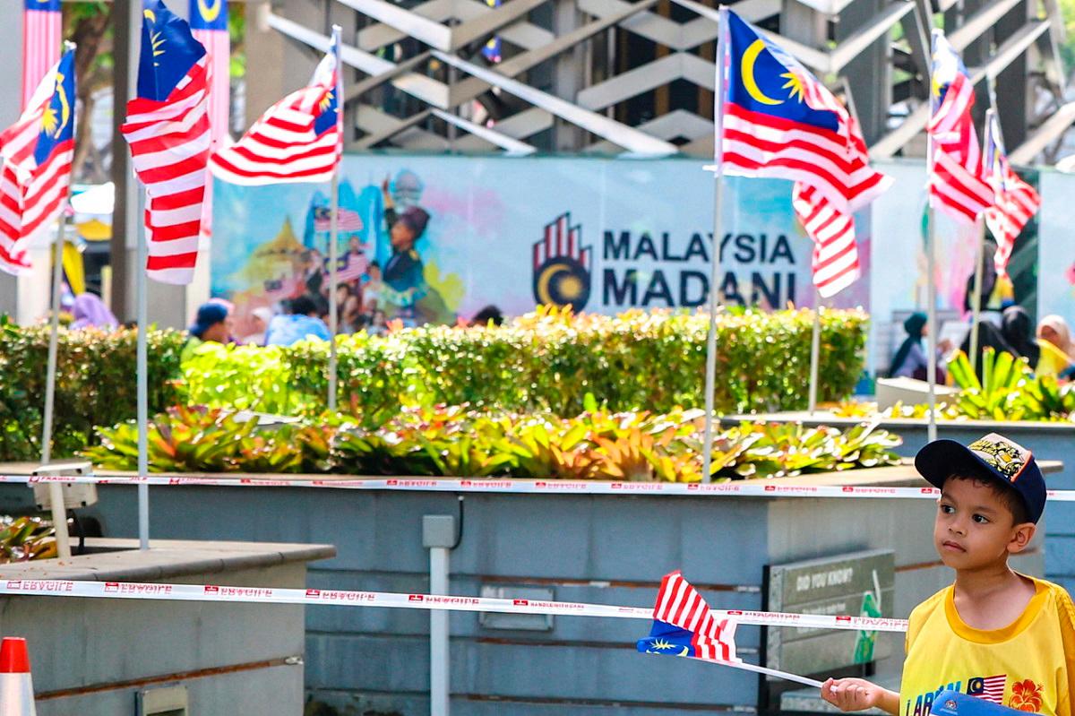 Sambutan Hari Kebangsaan 2025 di Putrajaya sedia kemudahan 100,000 pengunjung Sambutan Hari Kebangsaan 2025 di Putrajaya sedia kemudahan 100,000 pengunjung
