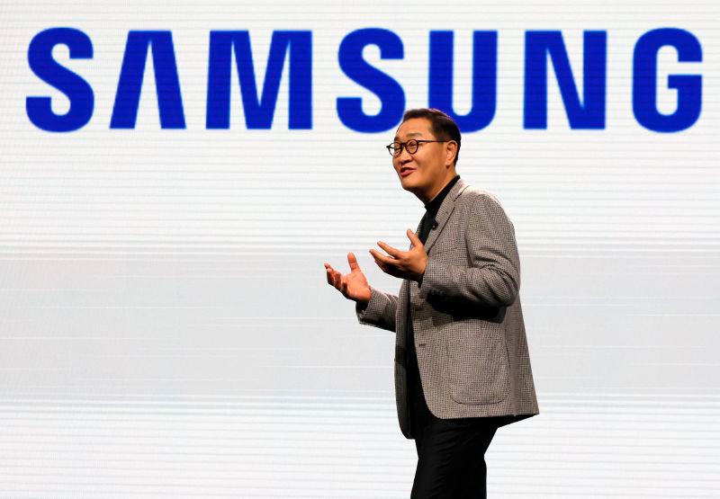 Samsung Electronics co-CEO Han Jong-hee dies of cardiac arrest Samsung Electronics co-CEO Han Jong-hee dies of cardiac arrest