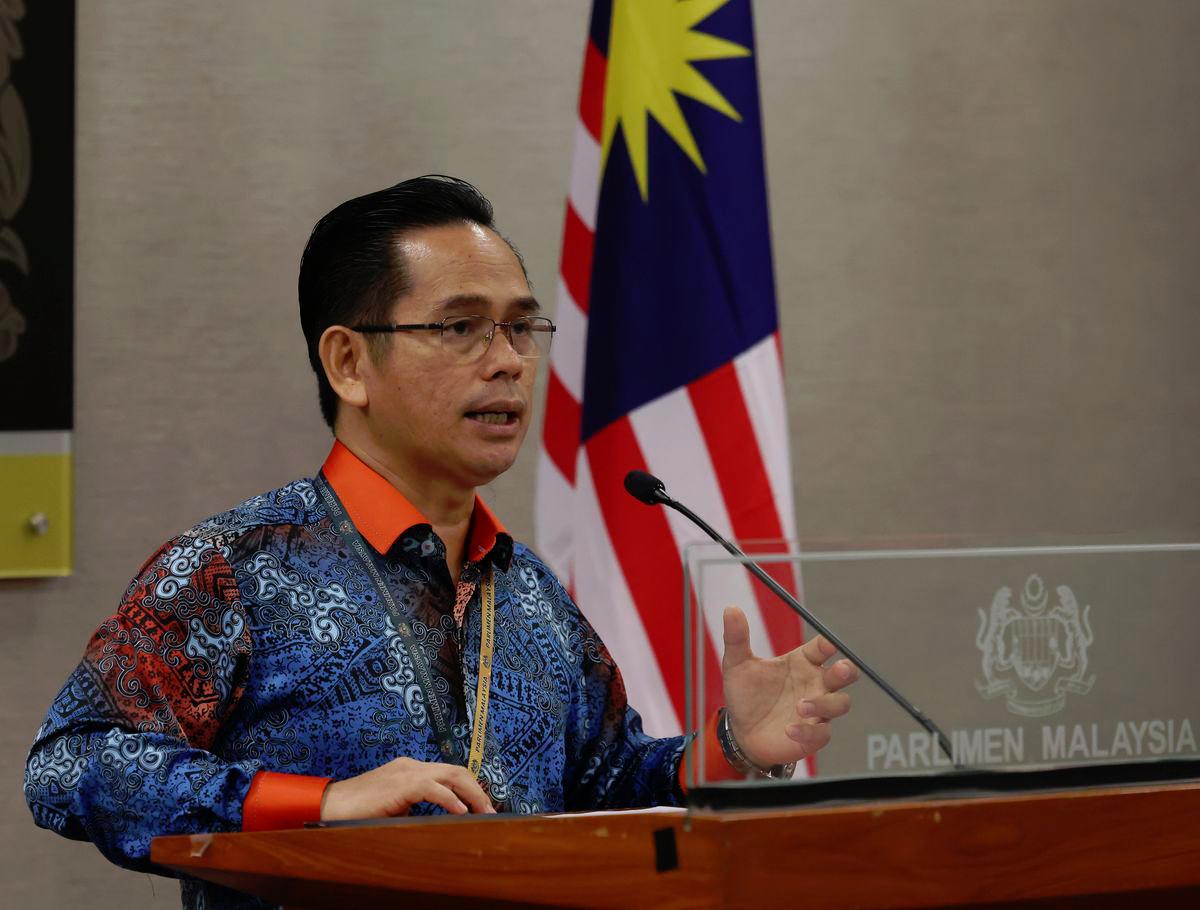 Sarawak faces over 220 fire hotspots, senator urges burning ban Sarawak faces over 220 fire hotspots, senator urges burning ban