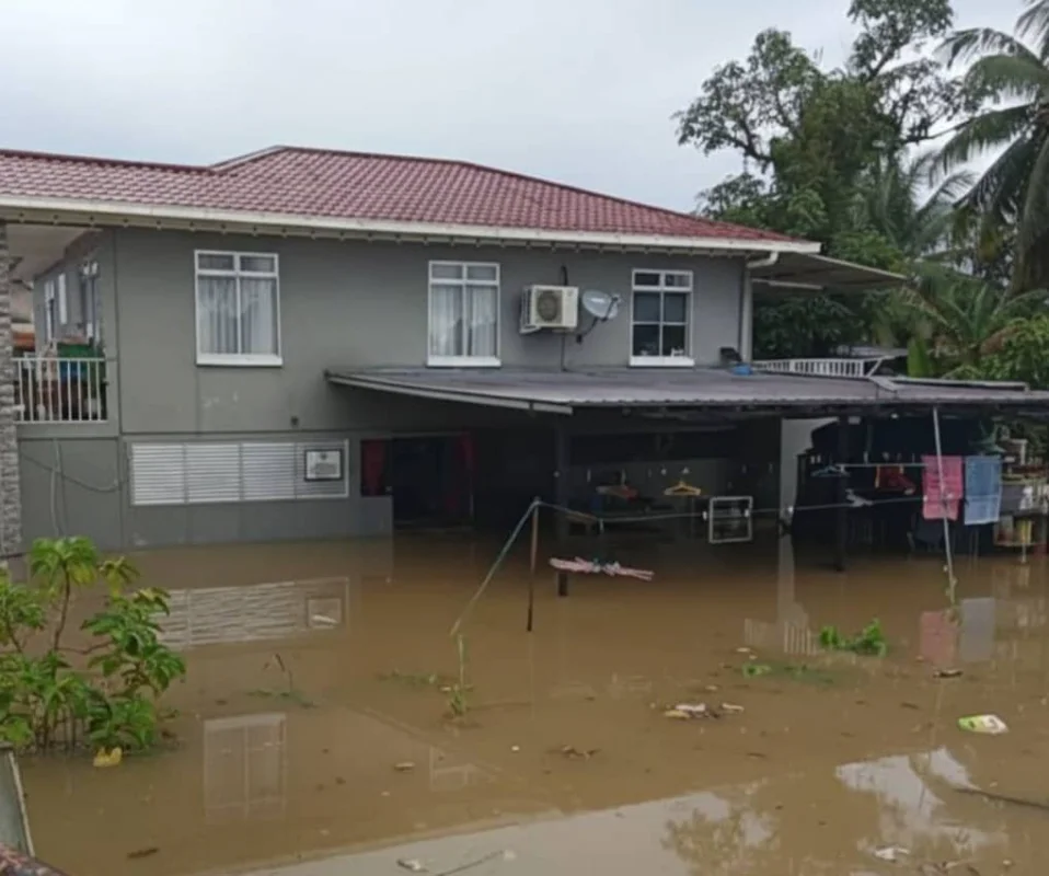 Sarawak_braces_for_monsoon_surge__high_tides_until_January_5 Sarawak braces for monsoon surge, high tides until January 5