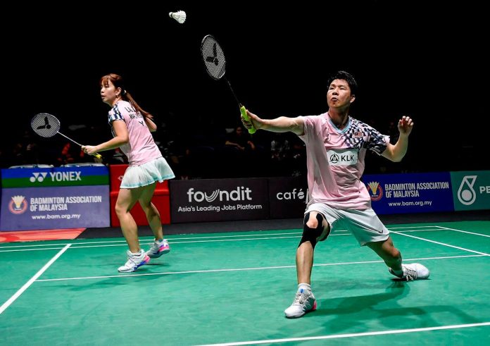 Singapore Open: Soon Huat-Shevon cruise into second round