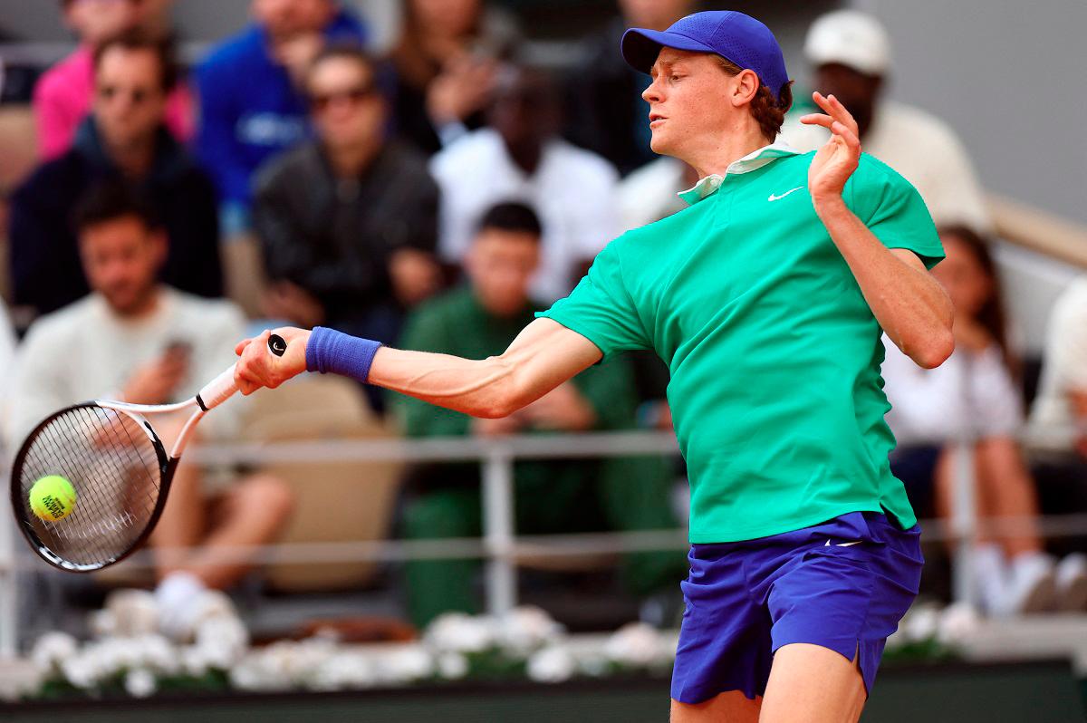 Sinner ends Djokovic record bid, to face Alcaraz in French Open final Sinner ends Djokovic record bid, to face Alcaraz in French Open final
